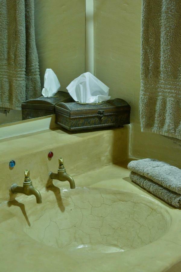 Thabile Lodge Оудсхорн Экстерьер фото